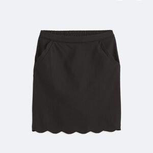 Skies are blue – Bernice Black Scalloped Hem Skirt